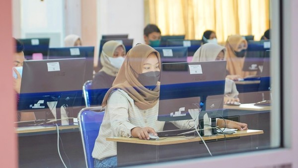 Mempersiapkan UTBK dengan Tryout Online: Solusi Praktis untuk Soshum