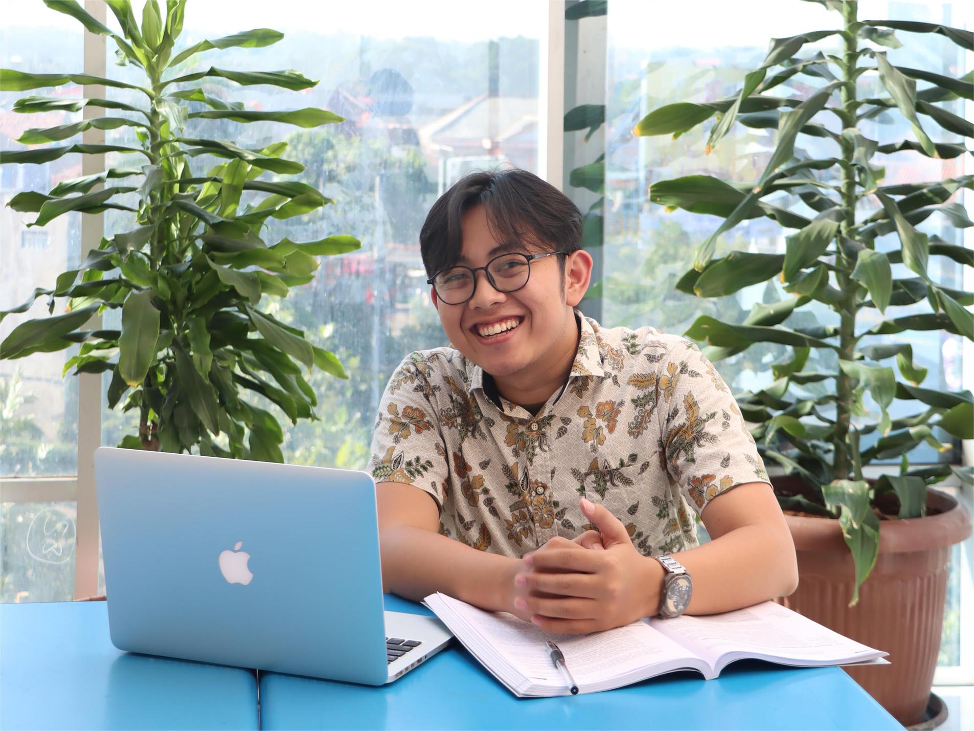 Biaya kuliah informatika s1 hanya 5,5 juta per semester untuk pilihan jurusan kuliah di bandung