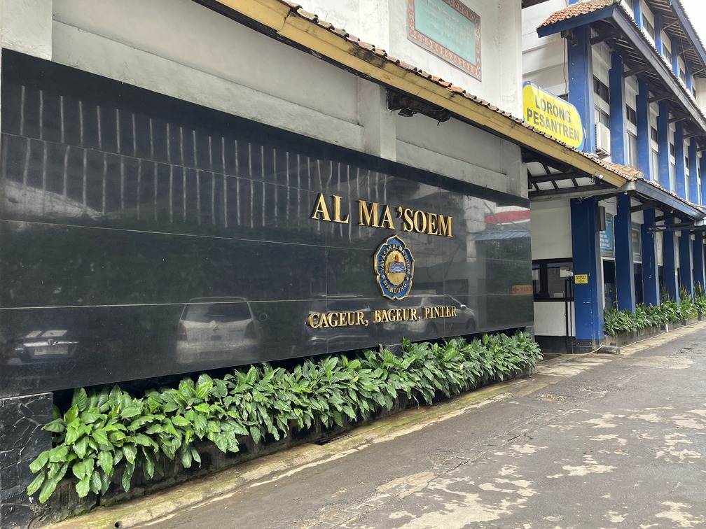 Tugas Sekolah Menumpuk Pasca-Libur Lebaran? Ini Strategi Santri Al Ma’soem Biar Nggak Stres