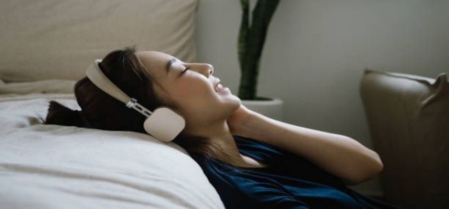 Relaxing Sleep Music untuk Menciptakan Malam yang Lebih Tenang