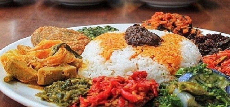 Hanya Karena Diberi Sambal Padang yang Sedikit, Pria Ini Curhat di TikTok