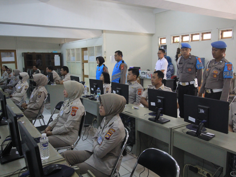 Peran Akademik Polri dalam Pemberdayaan Masyarakat untuk Keamanan