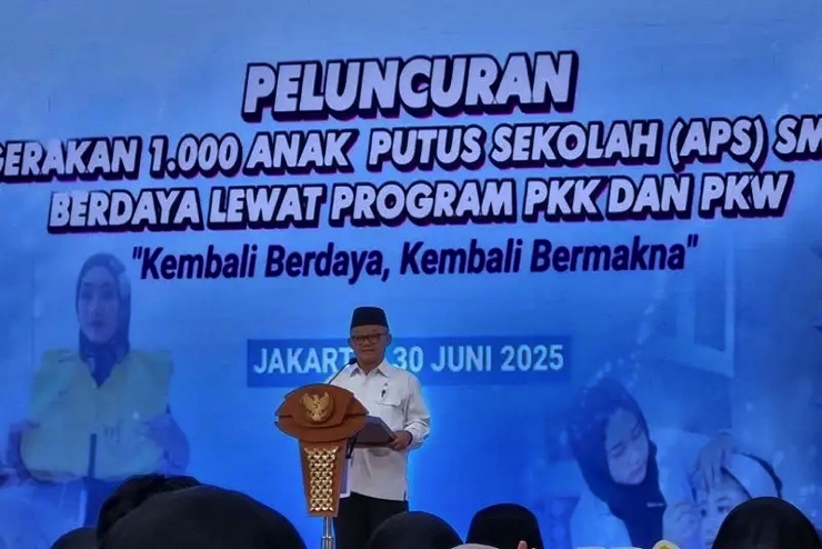 Kemendikdasmen Anggarkan Rp16,9 Triliun untuk Revitalisasi Sekolah dan Rp2 Triliun Digitalisasi Smart Classroom