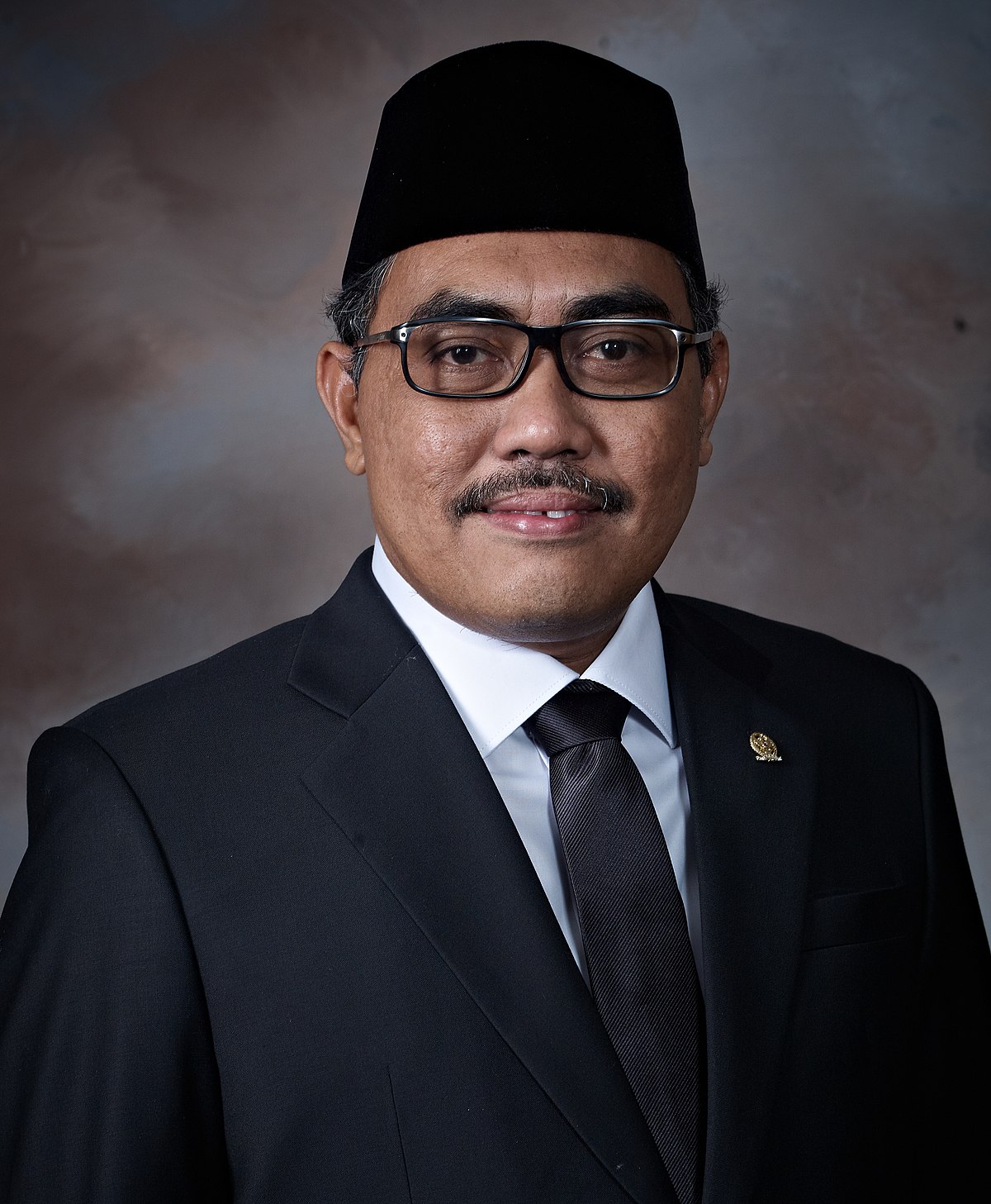 Profil Jazilul Fawaid: Sosok Inspiratif dari Daerah Pemilihan Jawa Timur X