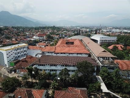 Boarding School Al Masoem Bandung: Mengubah Pelaku Bullying Menjadi Pemimpin Positif