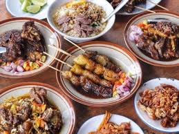Rasakan Kelezatan Jalanan: 10 Street Food Terpopuler di Yogyakarta yang Wajib Dicoba